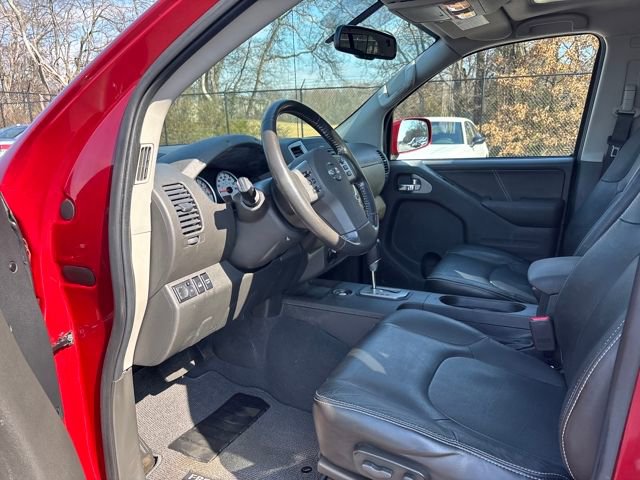 Used 2021 Nissan Frontier PRO-4X w/ Pro-4x Utility Package image 11