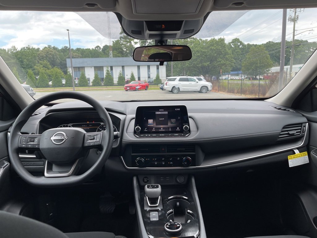 New 2026 Nissan Rogue S image 6