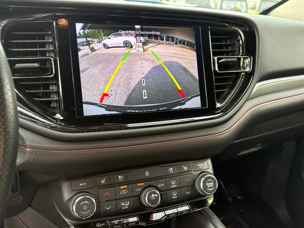 Used 2024 Dodge Durango GT AWD/4WD image 9