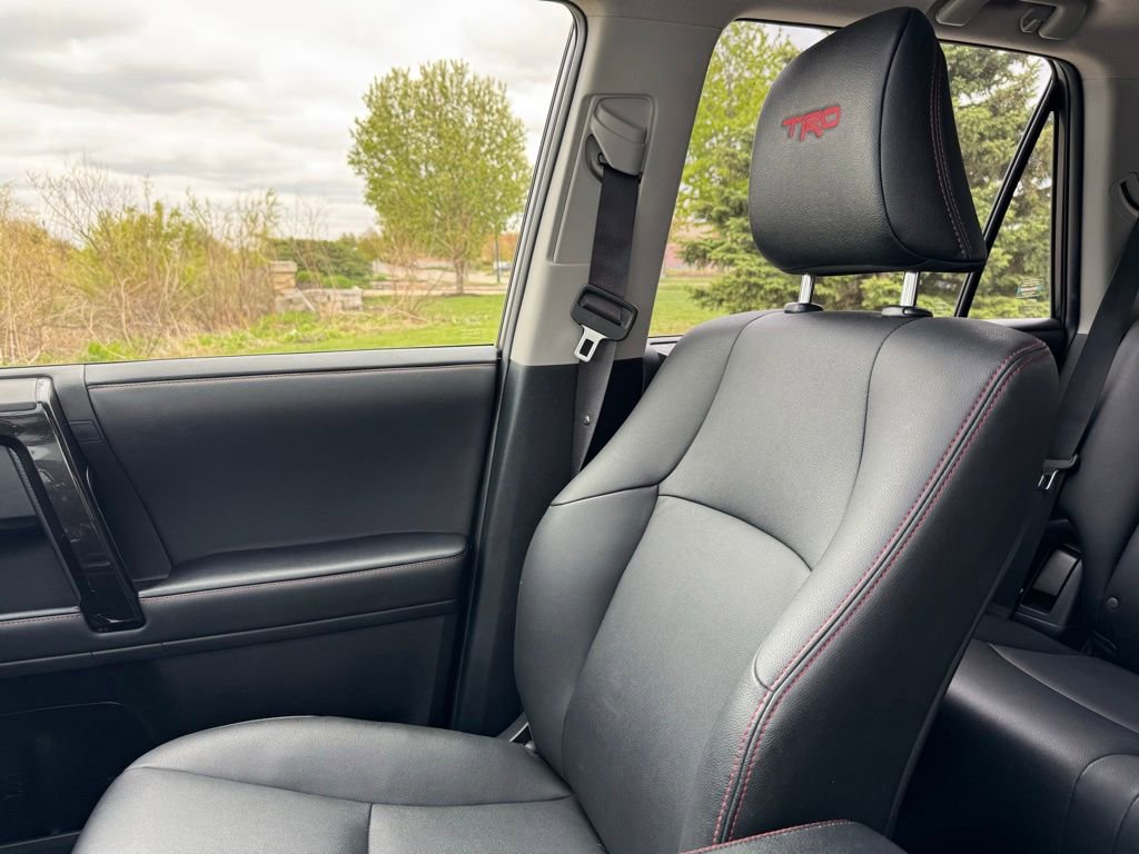 Certified 2020 Toyota 4Runner TRD Off-Road Premium w/ Moonroof Package AWD/4WD image 19