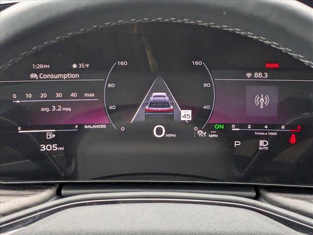 Used 2025 Audi Q5 Premium w/ Convenience Package image 11