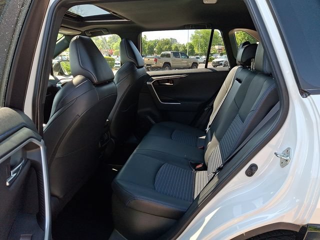Used 2022 Toyota RAV4 XSE AWD/4WD image 12