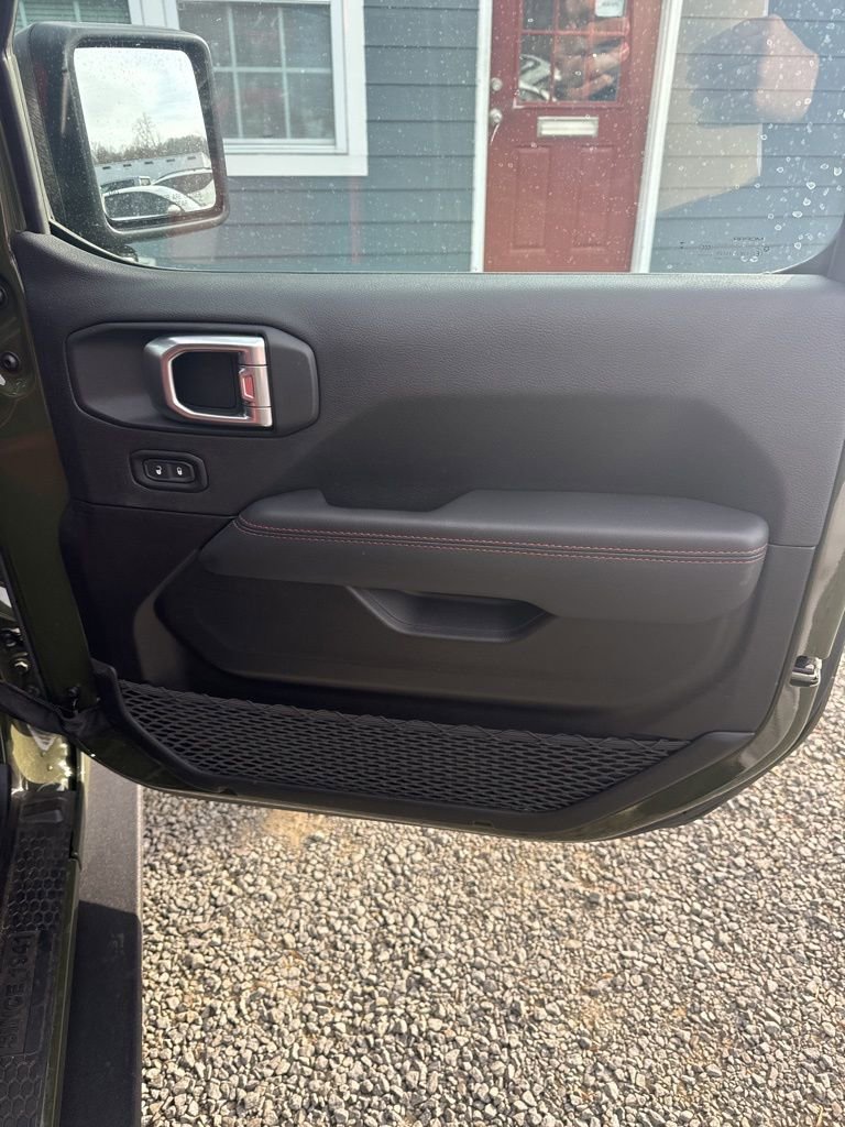 Used 2023 Jeep Wrangler Unlimited Rubicon 4xe image 11