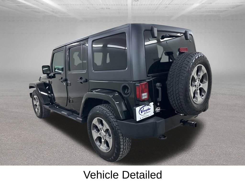 Used 2017 Jeep Wrangler Unlimited Sahara w/ Connectivity Group image 9