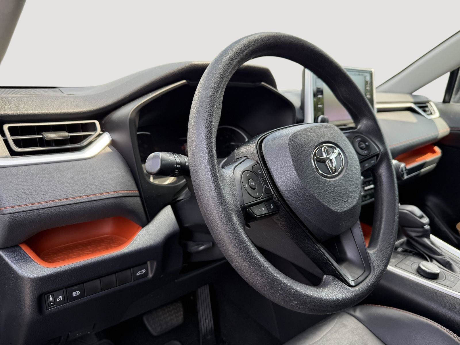 Used 2019 Toyota RAV4 Adventure AWD/4WD image 11