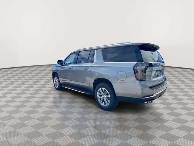 Used 2025 Chevrolet Suburban Premier image 6
