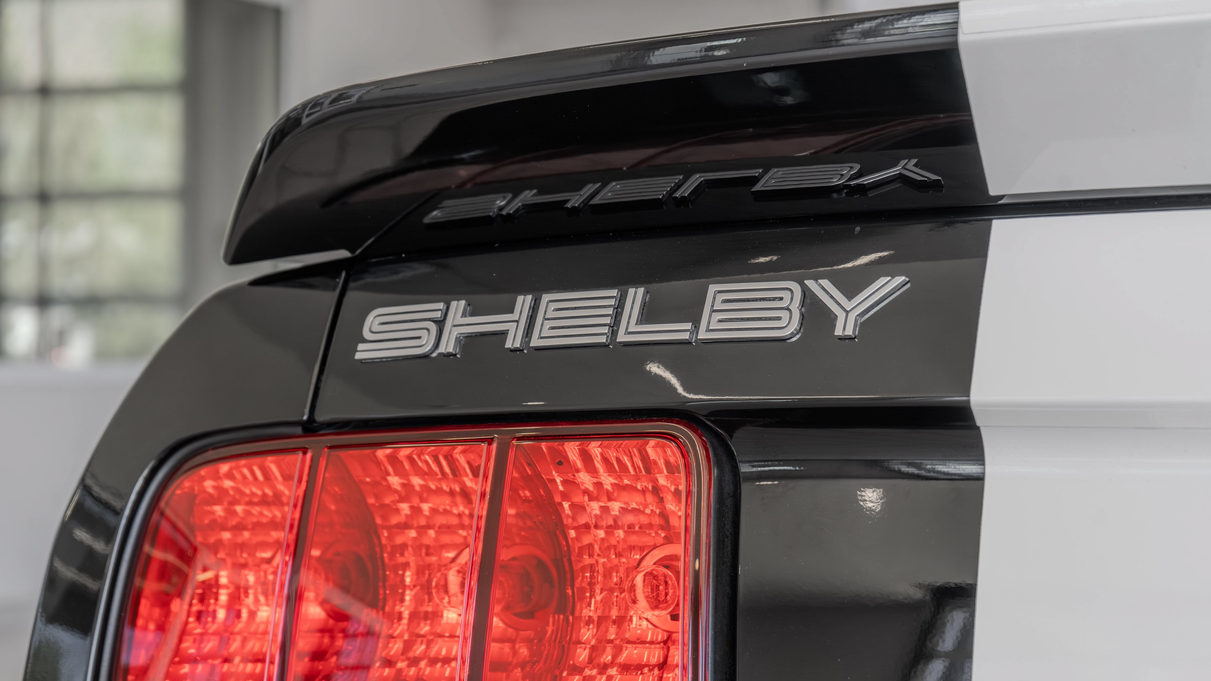 Used 2007 Ford Mustang Shelby GT500 RWD image 22