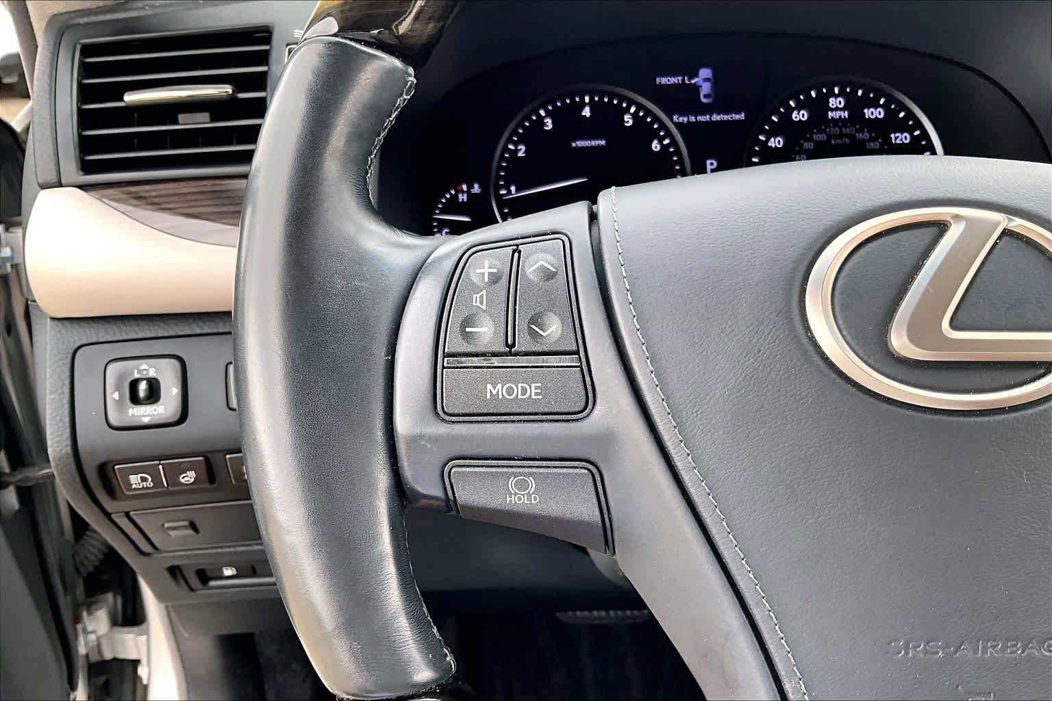 Used 2017 Lexus LS 460 L RWD image 21