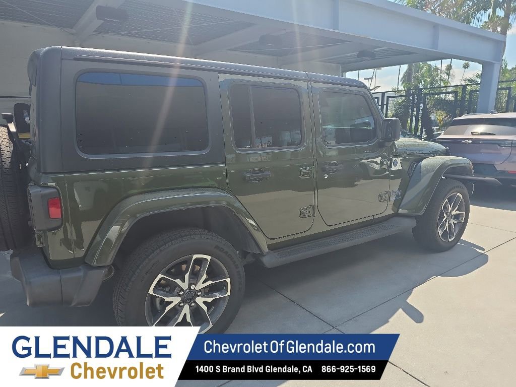 Used 2024 Jeep Wrangler Unlimited AWD/4WD image 8