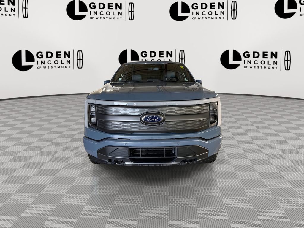 Used 2023 Ford F150 Lightning Lariat image 3