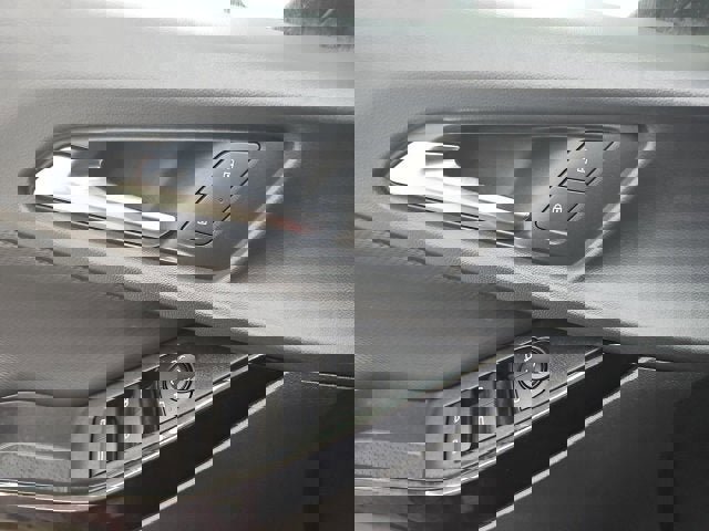 New 2026 Chevrolet Equinox LT w/ Convenience Package II image 26