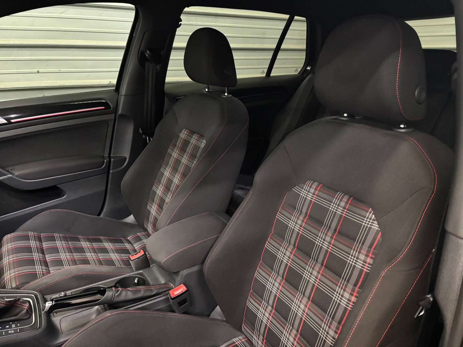 Used 2017 Volkswagen GTI Sport FWD image 12