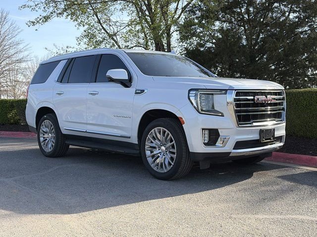 Used 2023 GMC Yukon SLT w/ SLT Premium Package image 1