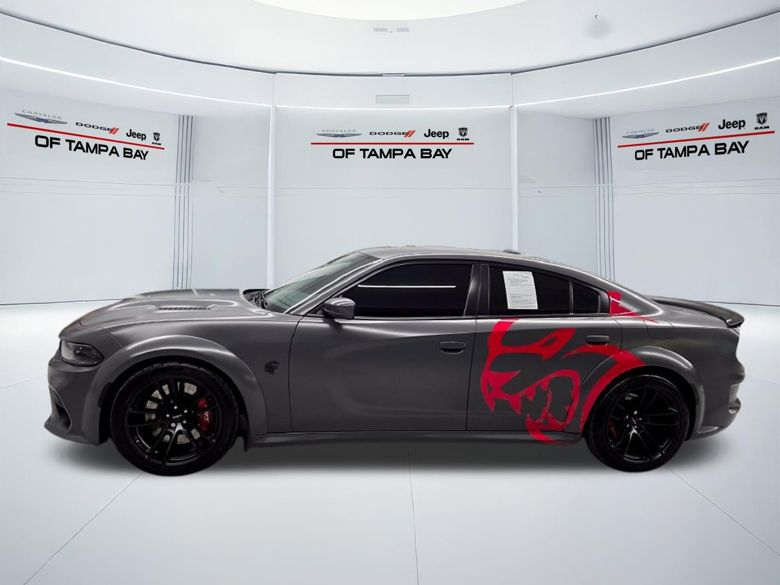 Used 2022 Dodge Charger SRT Hellcat w/ Harman/Kardon Audio Group RWD image 4