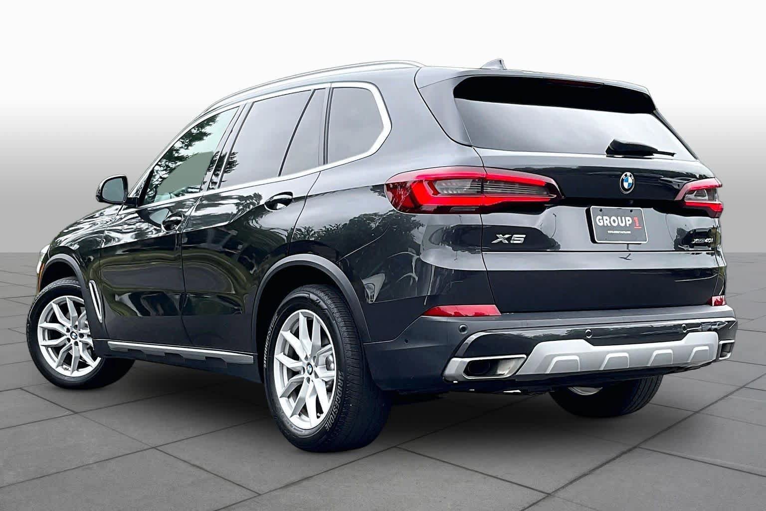 Used 2023 BMW X5 xDrive40i w/ Premium Package AWD/4WD image 11