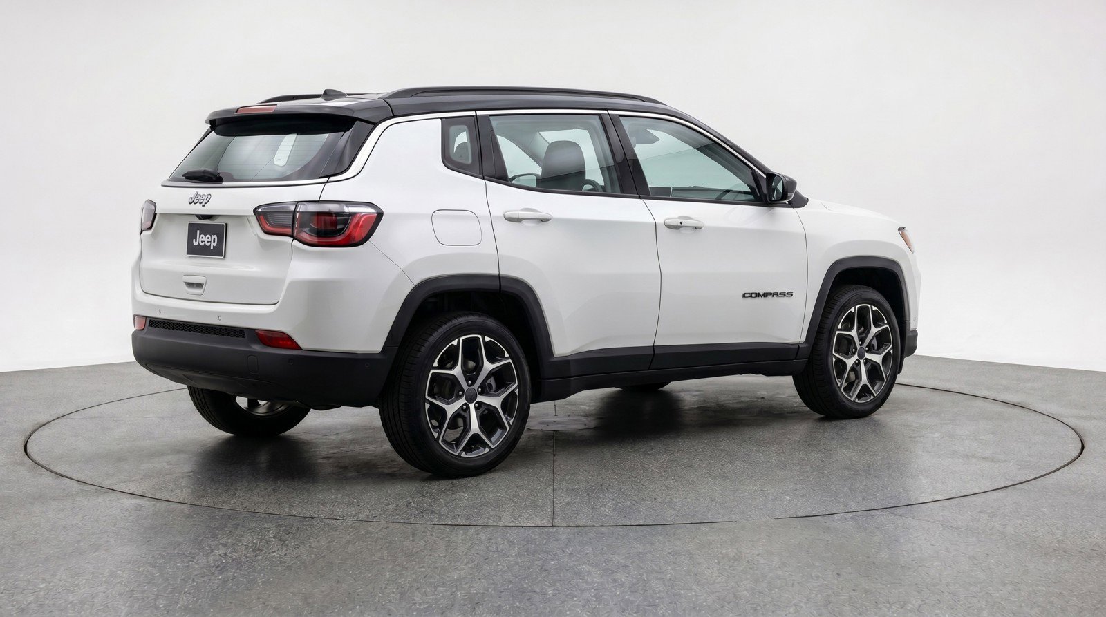 Used 2025 Jeep Compass Limited AWD/4WD image 9