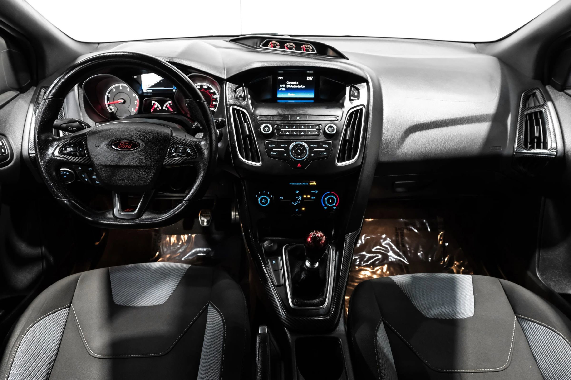 Used 2018 Ford Focus ST image 15