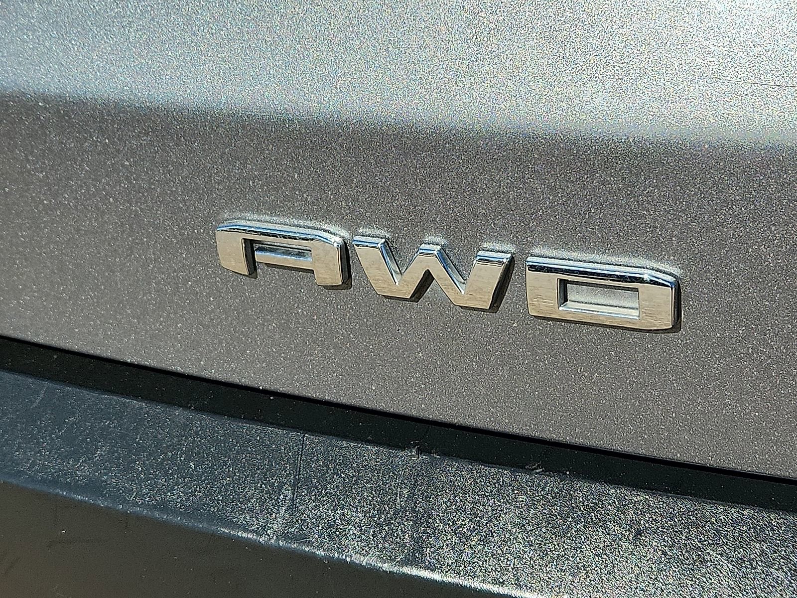 Used 2022 GMC Acadia SLT w/ Technology Package image 10