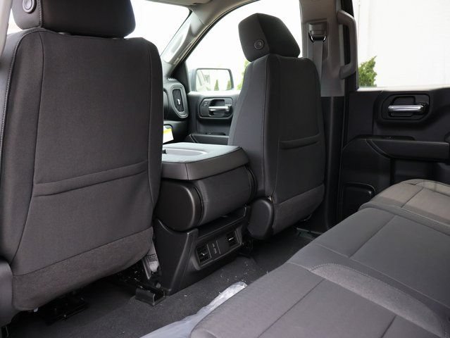 New 2026 GMC Sierra 1500 Pro w/ Graphite Edition AWD/4WD image 15