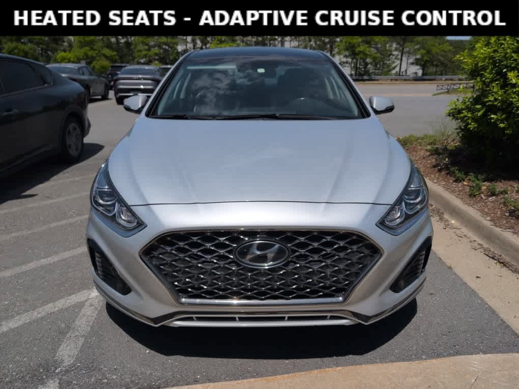 Used 2019 Hyundai Sonata Limited w/ Ultimate Package 04 FWD image 2