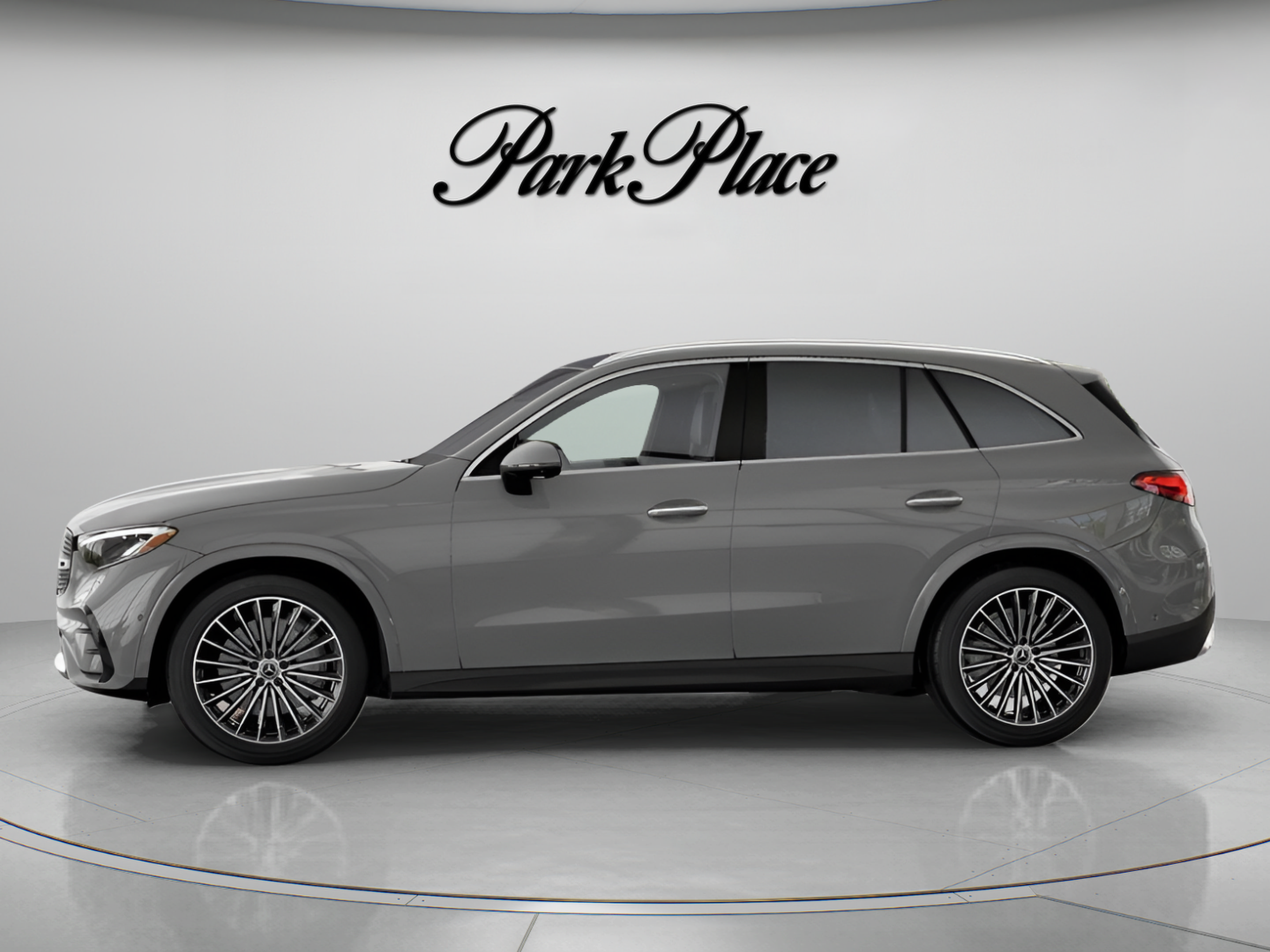 Used 2026 Mercedes-Benz GLC 300 image 6