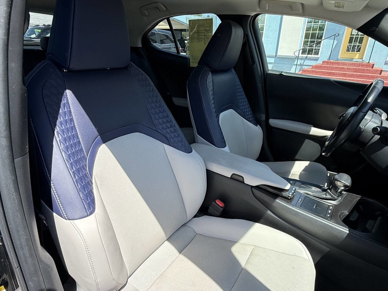 Used 2019 Lexus UX 200 w/ Premium Package image 21
