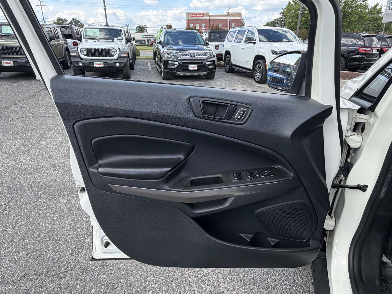 Used 2020 Ford EcoSport SES w/ SES Black Appearance Package AWD/4WD image 22