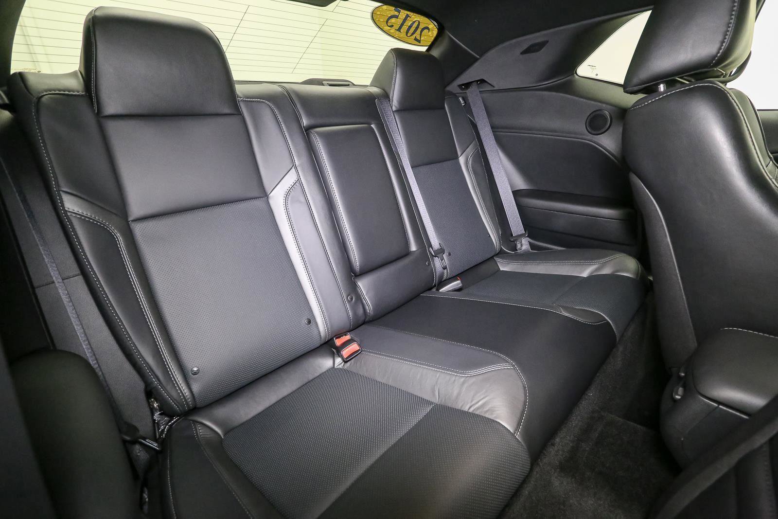 Used 2015 Dodge Challenger R/T Plus image 20