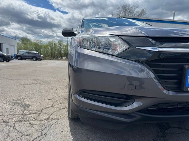 Used 2018 Honda HR-V LX image 10