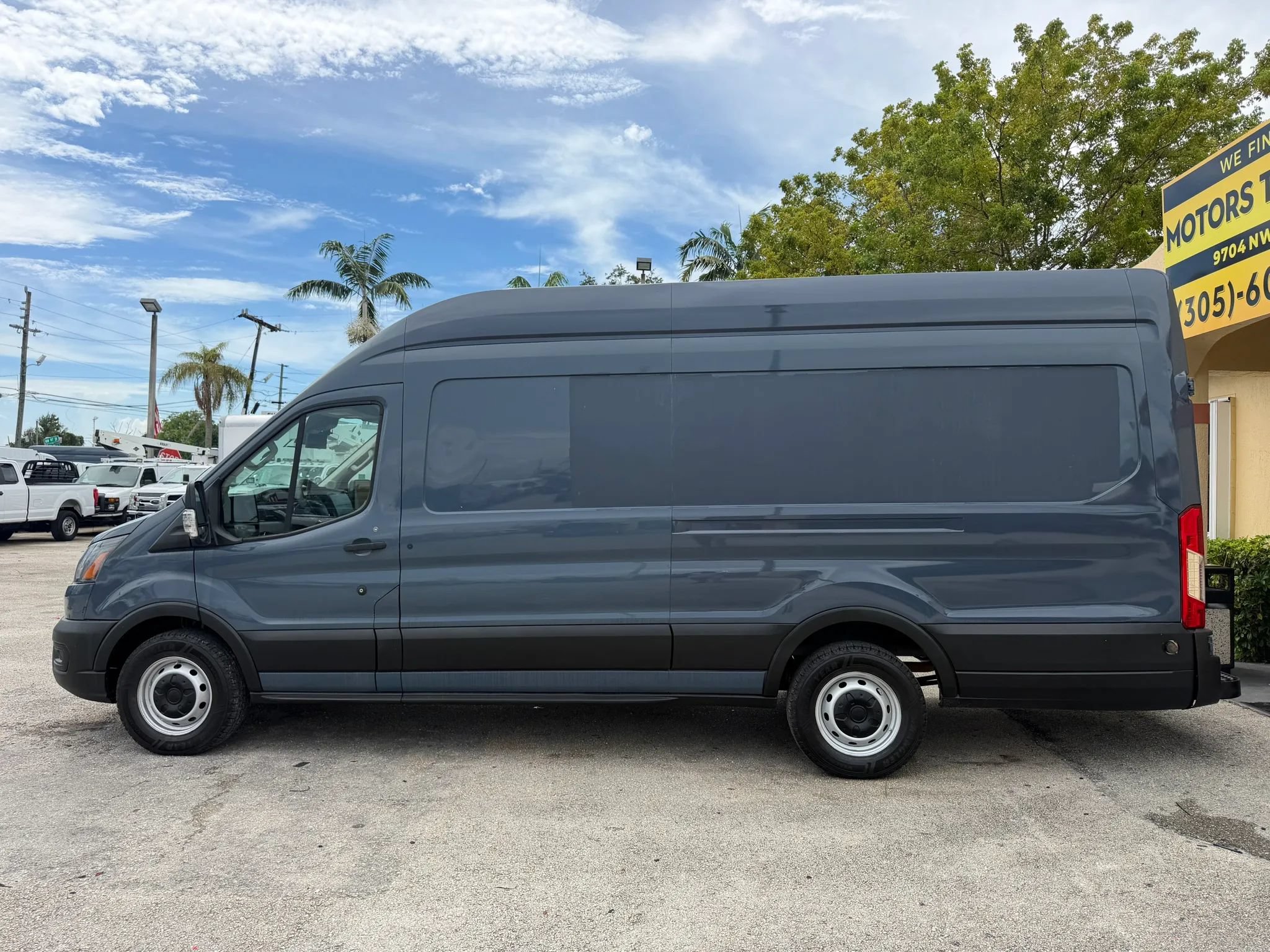 Used 2020 Ford Transit 250 148 High Roof Extended RWD image 2