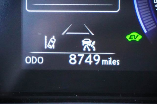 Certified 2025 Lexus UX 300h FWD w/ Accessory Package (Z2) image 9