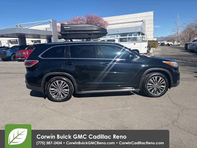 Used 2015 Toyota Highlander Limited w/ Driver Technology Package image 9