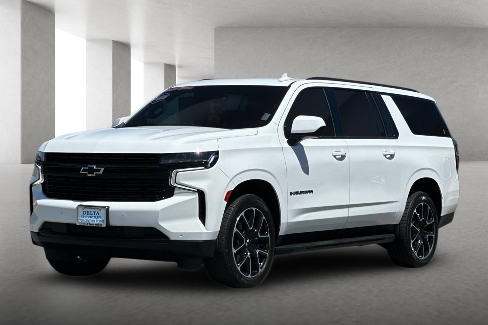 Used 2024 Chevrolet Suburban RST RWD image 8