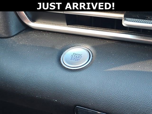 Certified 2023 Hyundai Elantra SEL FWD image 12
