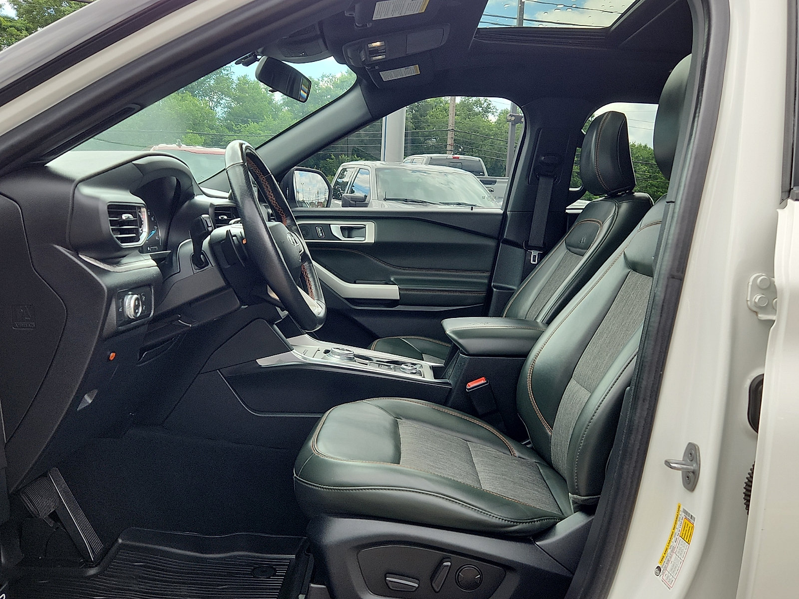 Used 2022 Ford Explorer Timberline AWD/4WD image 13