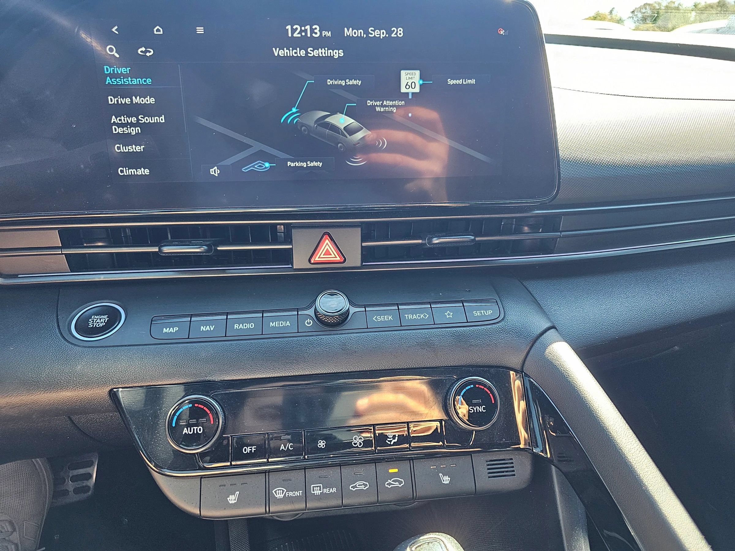 Used 2025 Hyundai Elantra N FWD image 10