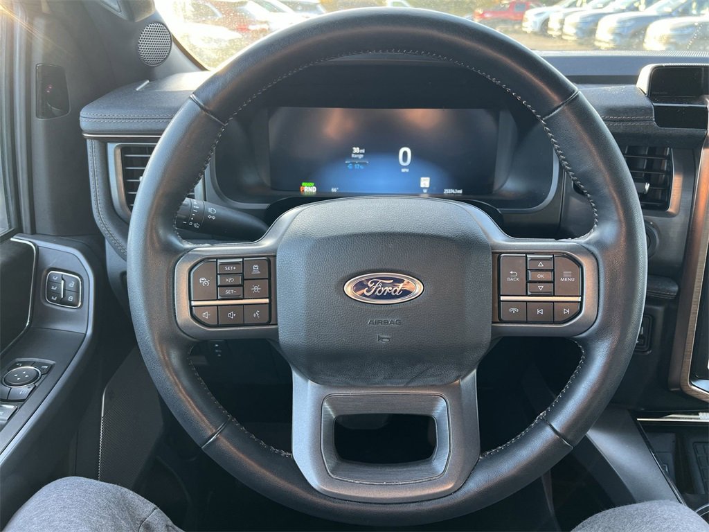 Used 2023 Ford F150 Lightning Lariat w/ Equipment Group 511A High image 11