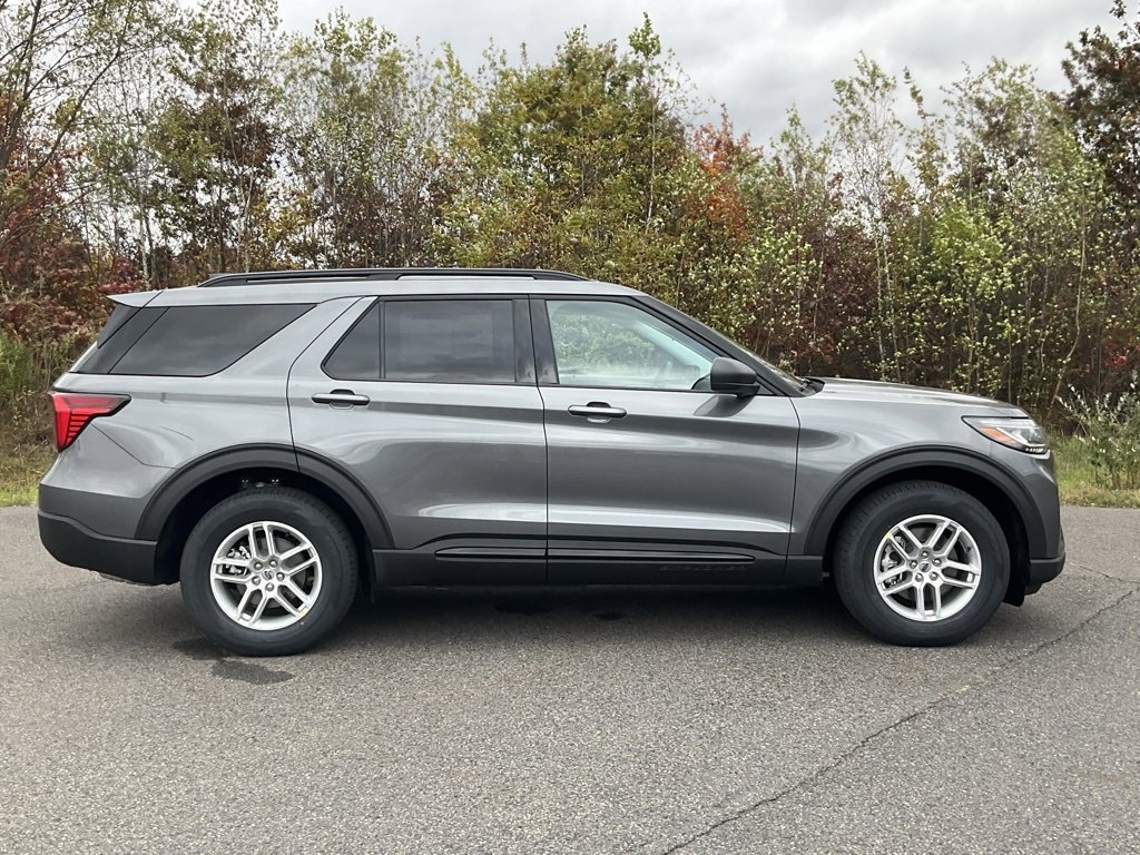 New 2026 Ford Explorer Active image 24