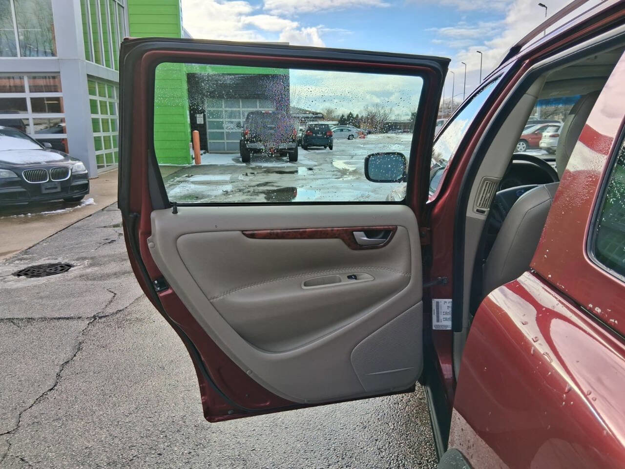 Used 2005 Volvo XC70 image 13