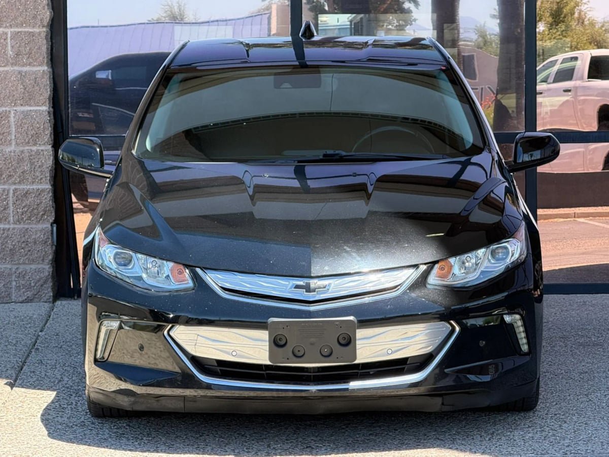 Used 2018 Chevrolet Volt Premier w/ Driver Confidence Package FWD image 20