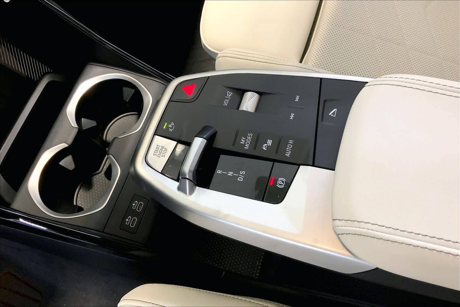 New 2026 BMW X1 xDrive28i w/ Technology Package AWD/4WD image 7