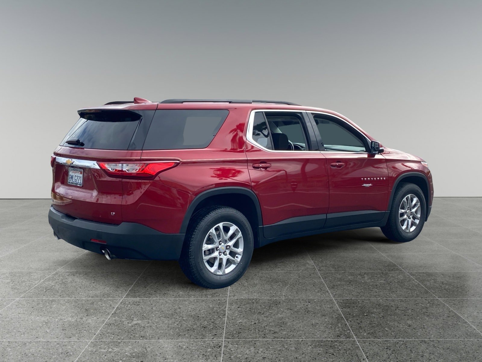 Used 2020 Chevrolet Traverse LT w/ LPO, Floor Liner Package FWD image 5
