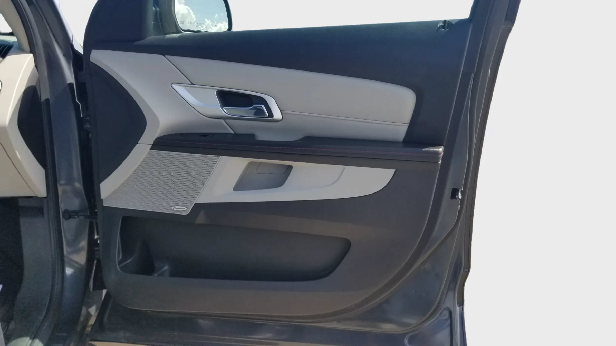 Used 2011 GMC Terrain SLT FWD image 15