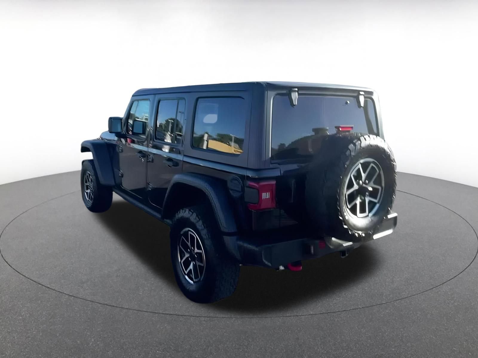 Used 2025 Jeep Wrangler Unlimited Rubicon image 15