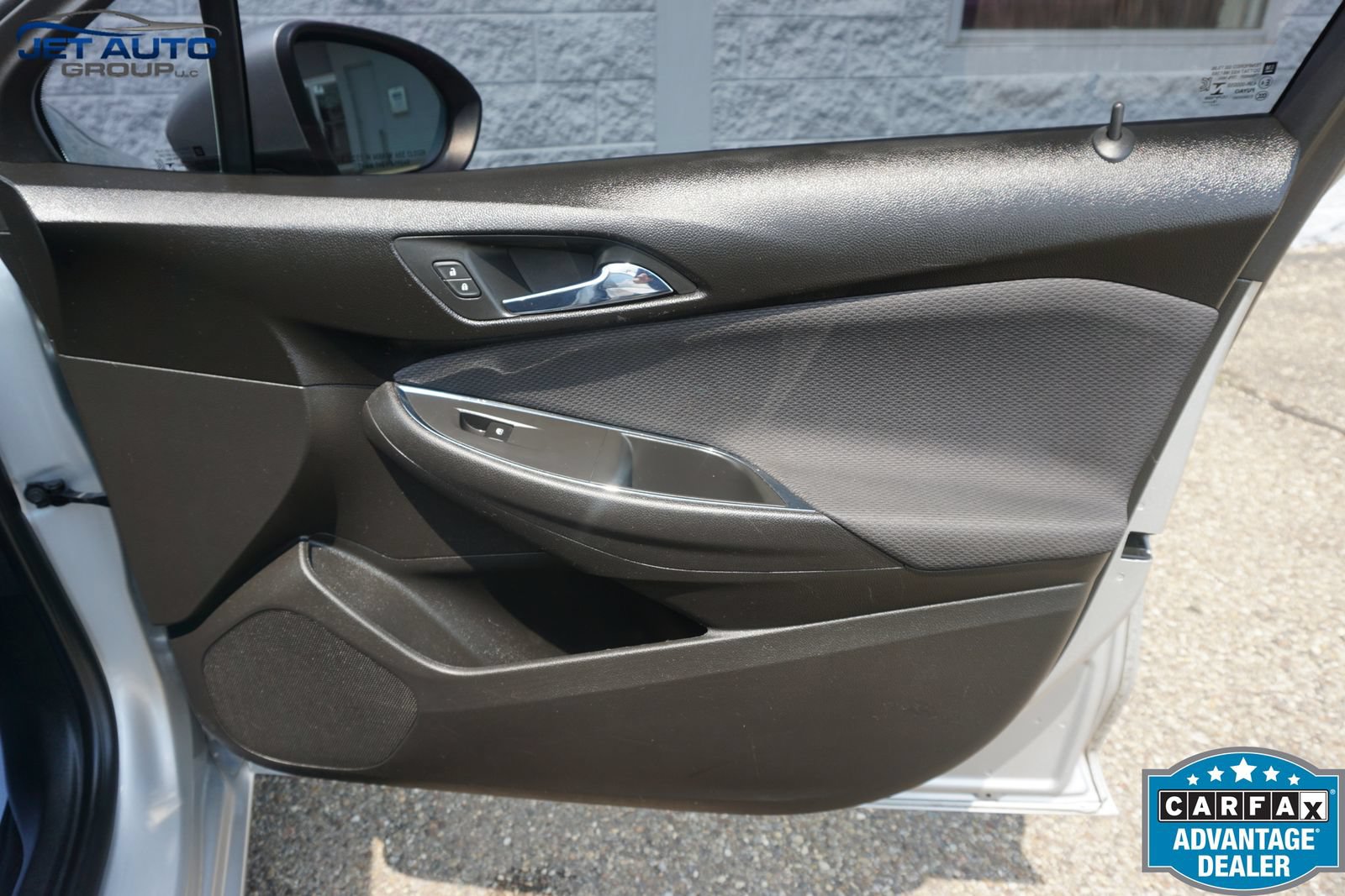 Used 2019 Chevrolet Cruze LS FWD image 22