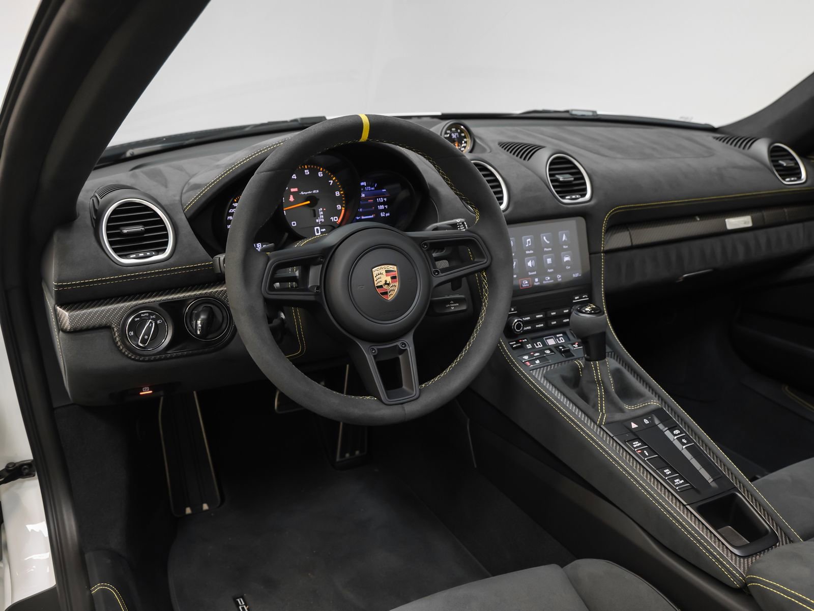 Certified 2025 Porsche 718 Boxster Spyder RS RWD image 51