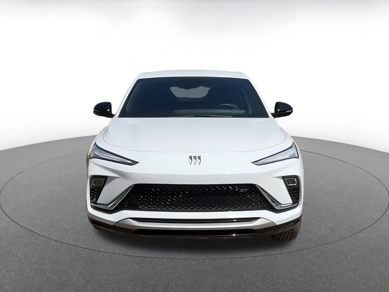 Used 2025 Buick Envista Sport Touring image 3