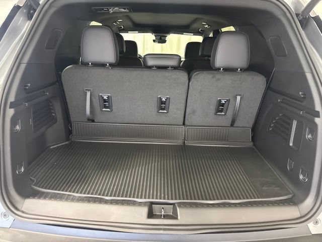 New 2026 Chevrolet Traverse LT w/ Sun and Wheel Package AWD/4WD image 14