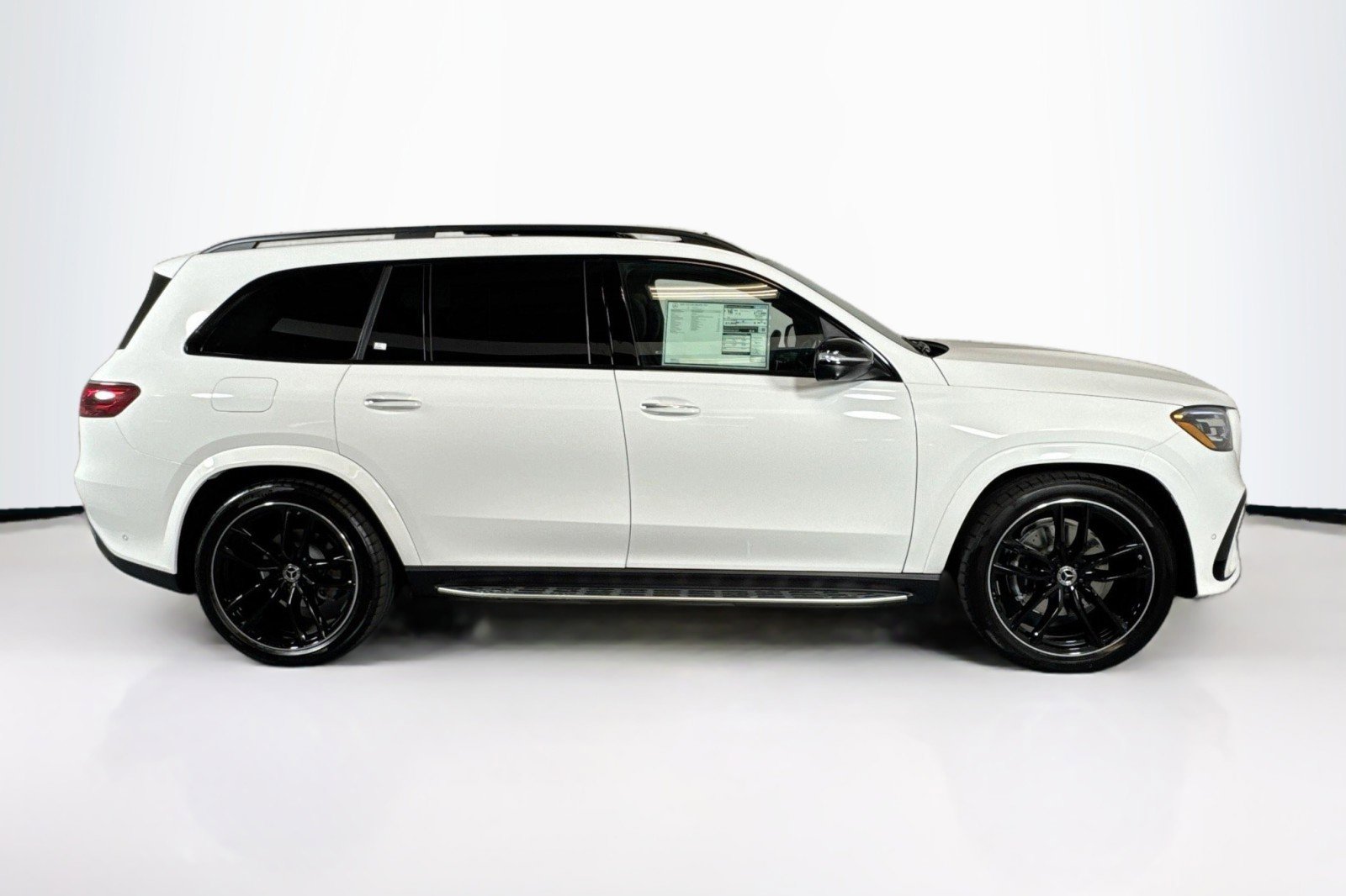New 2026 Mercedes-Benz GLS 580 4MATIC image 4