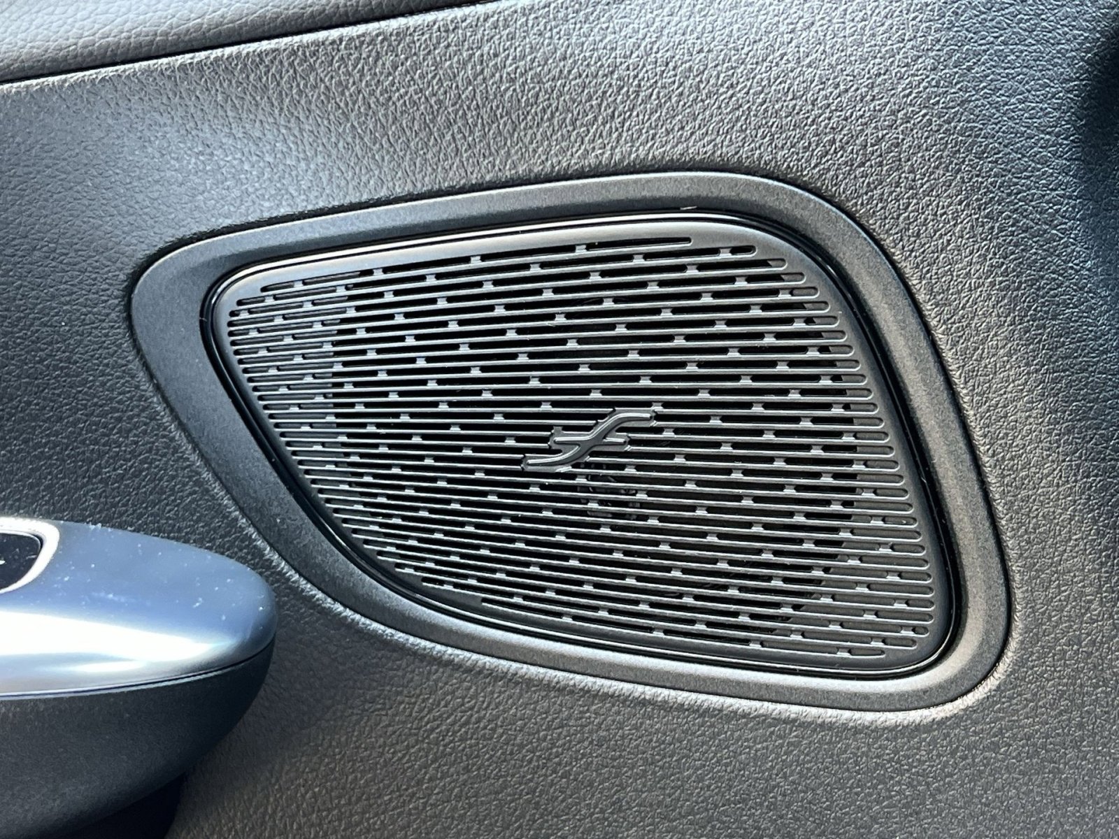 Used 2026 Mercedes-Benz GLC 300 4MATIC image 34